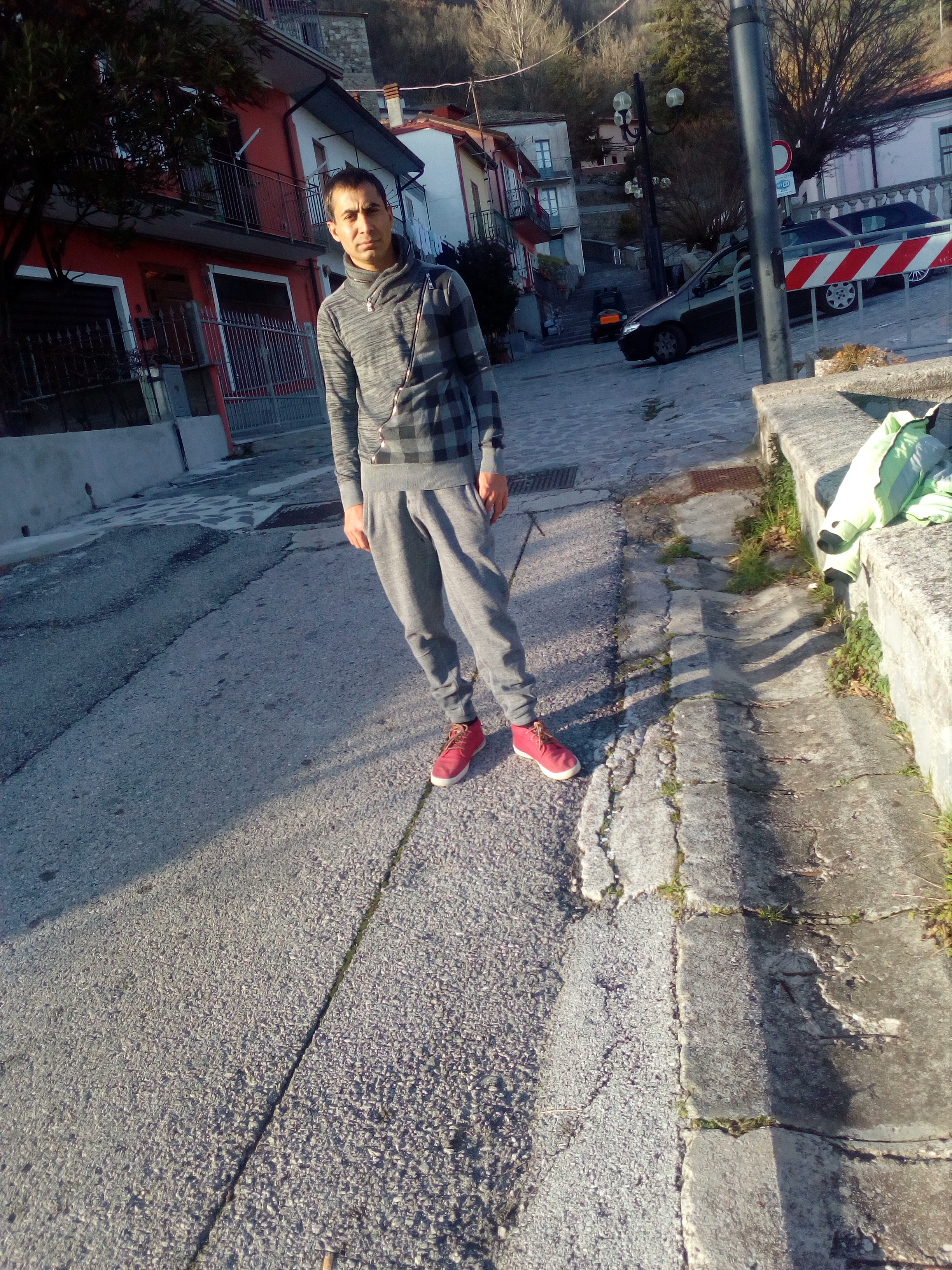 Profile picture of Raja fakhar