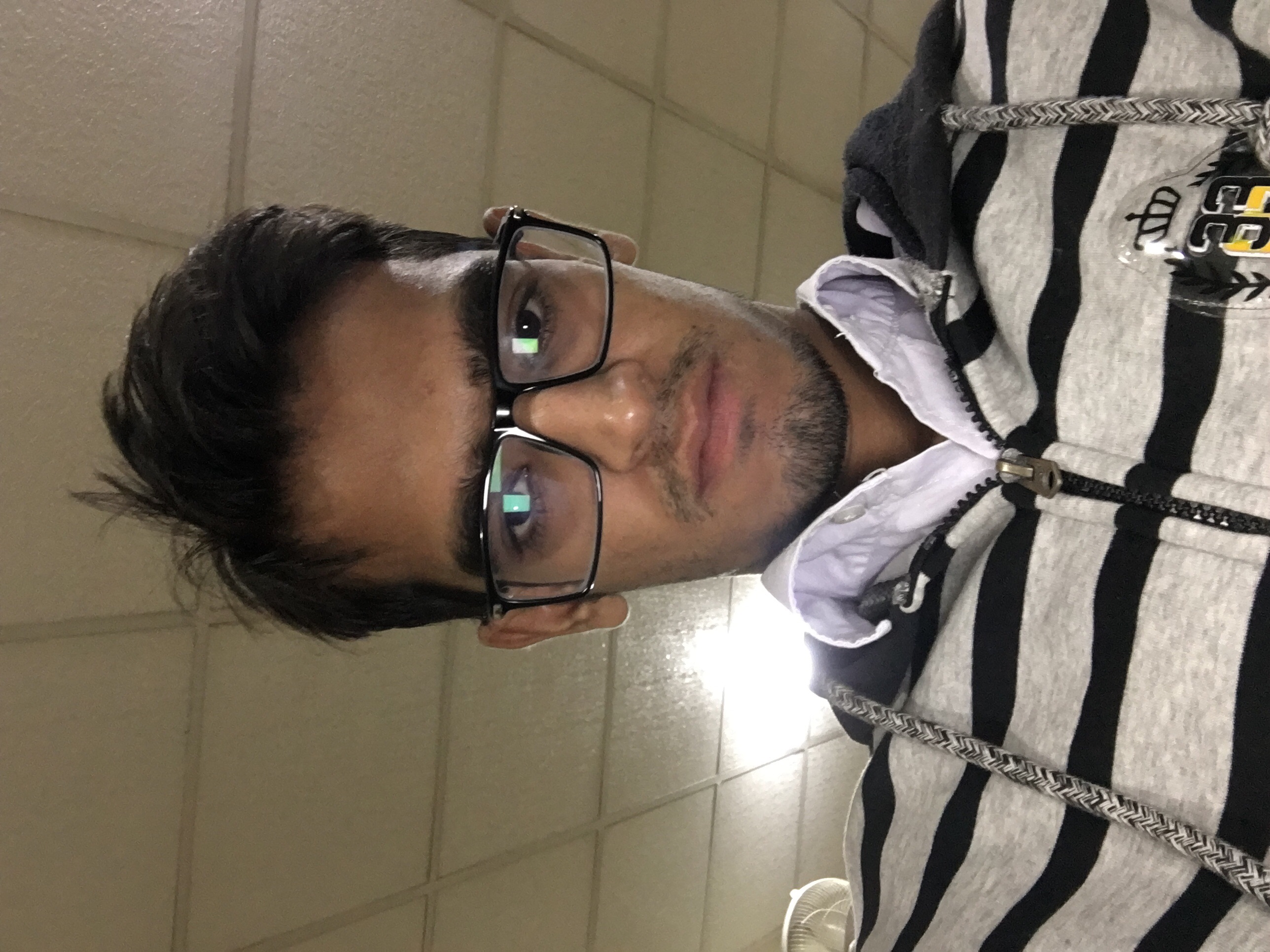 Profile picture of Looking for decent girl