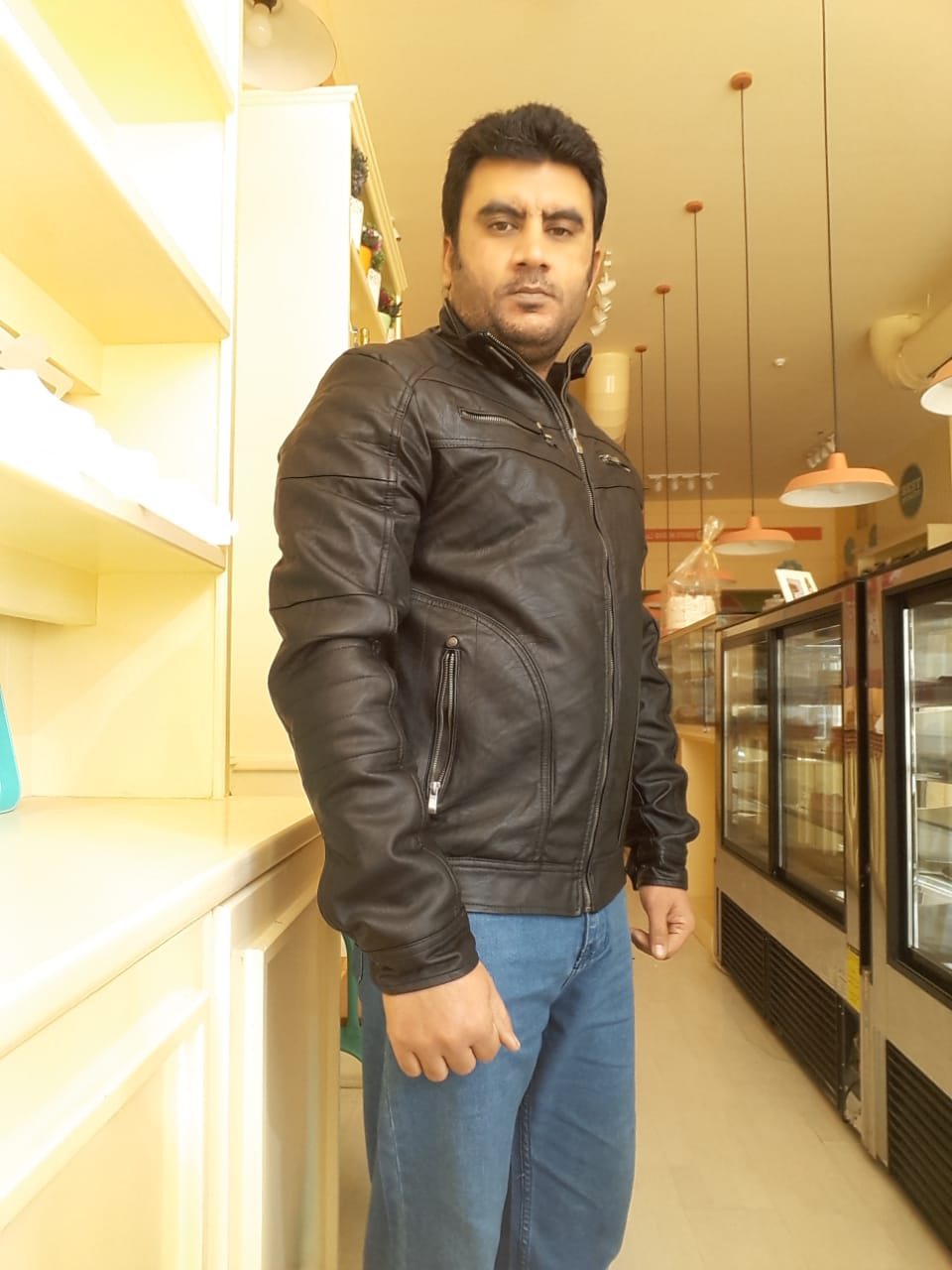 Profile picture of Akramakram
