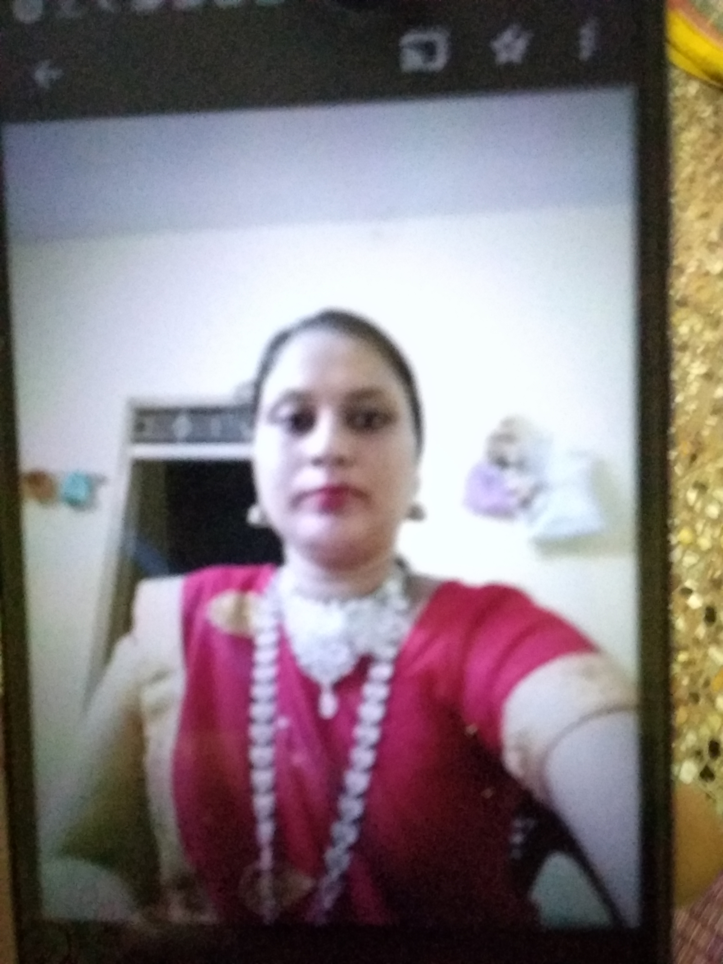 Profile picture of divorced woman