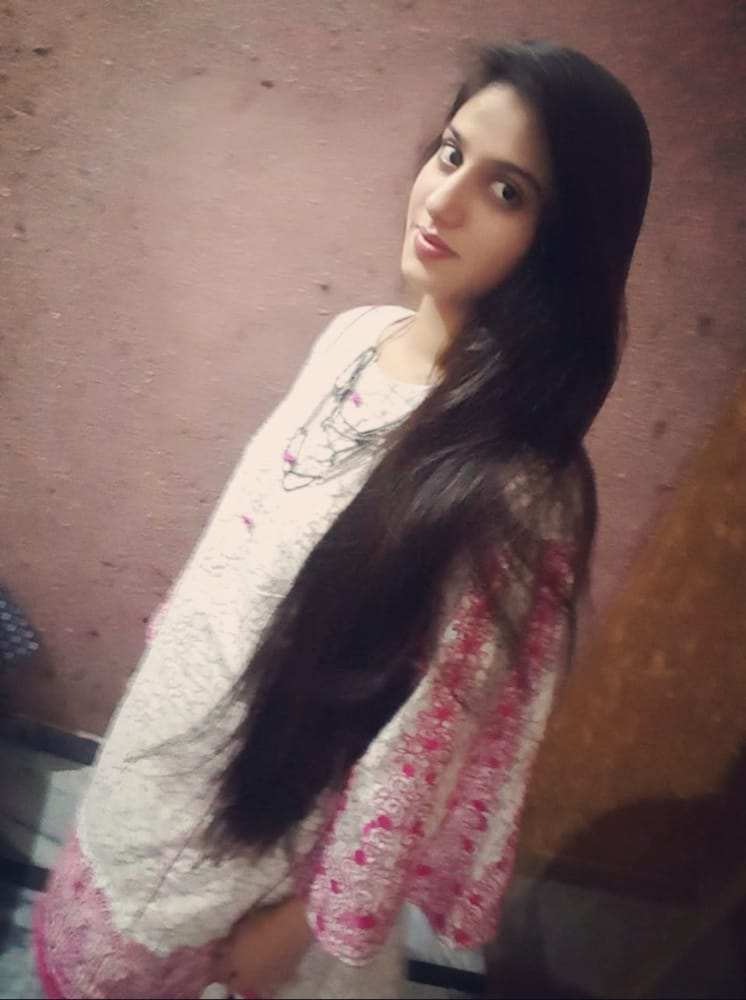 Profile picture of Arooj