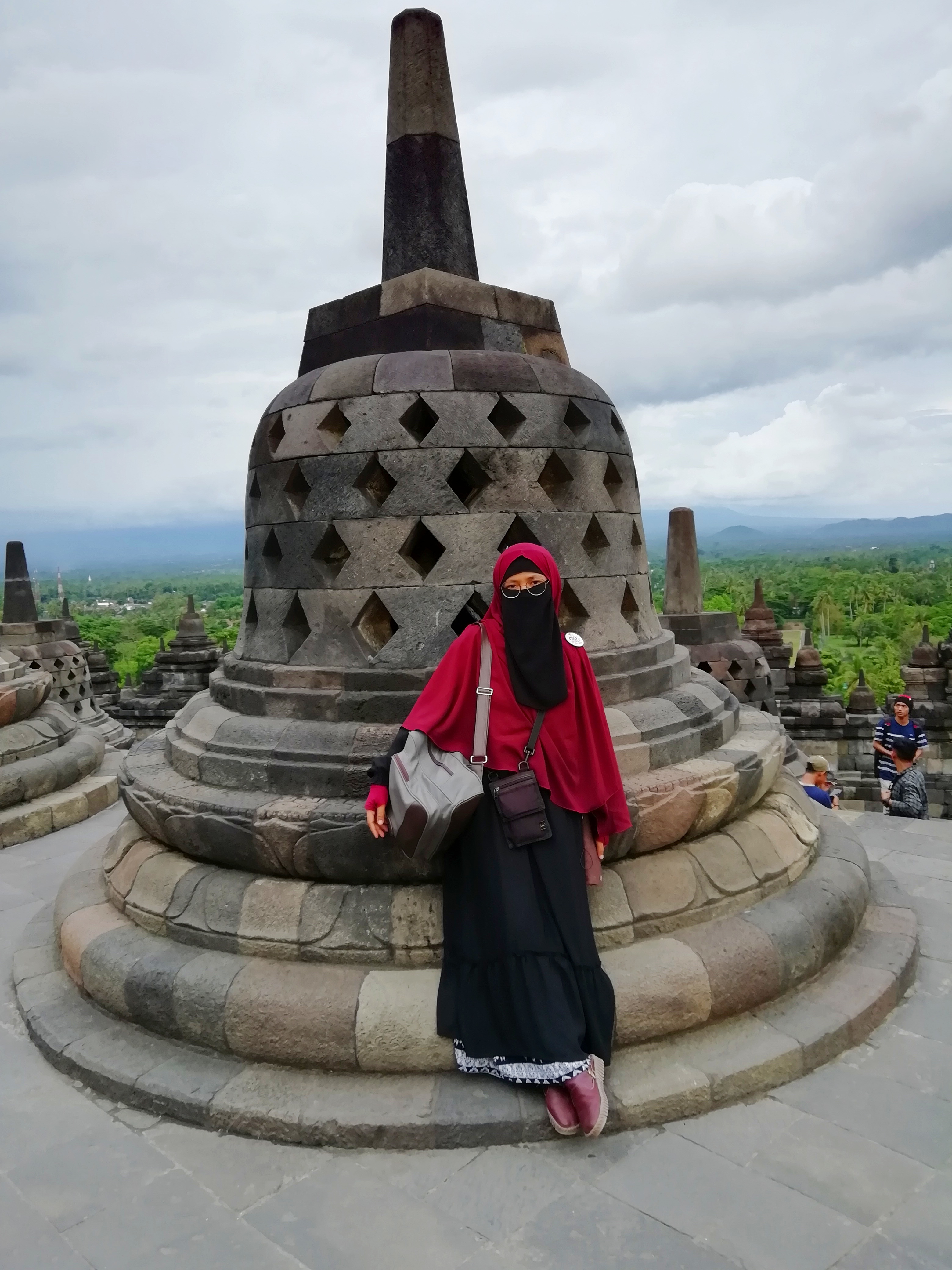 Profile picture of Aini Len
