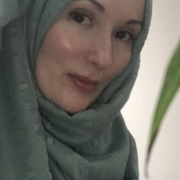 Profile picture of Amatullah, rose nearest to the thorn