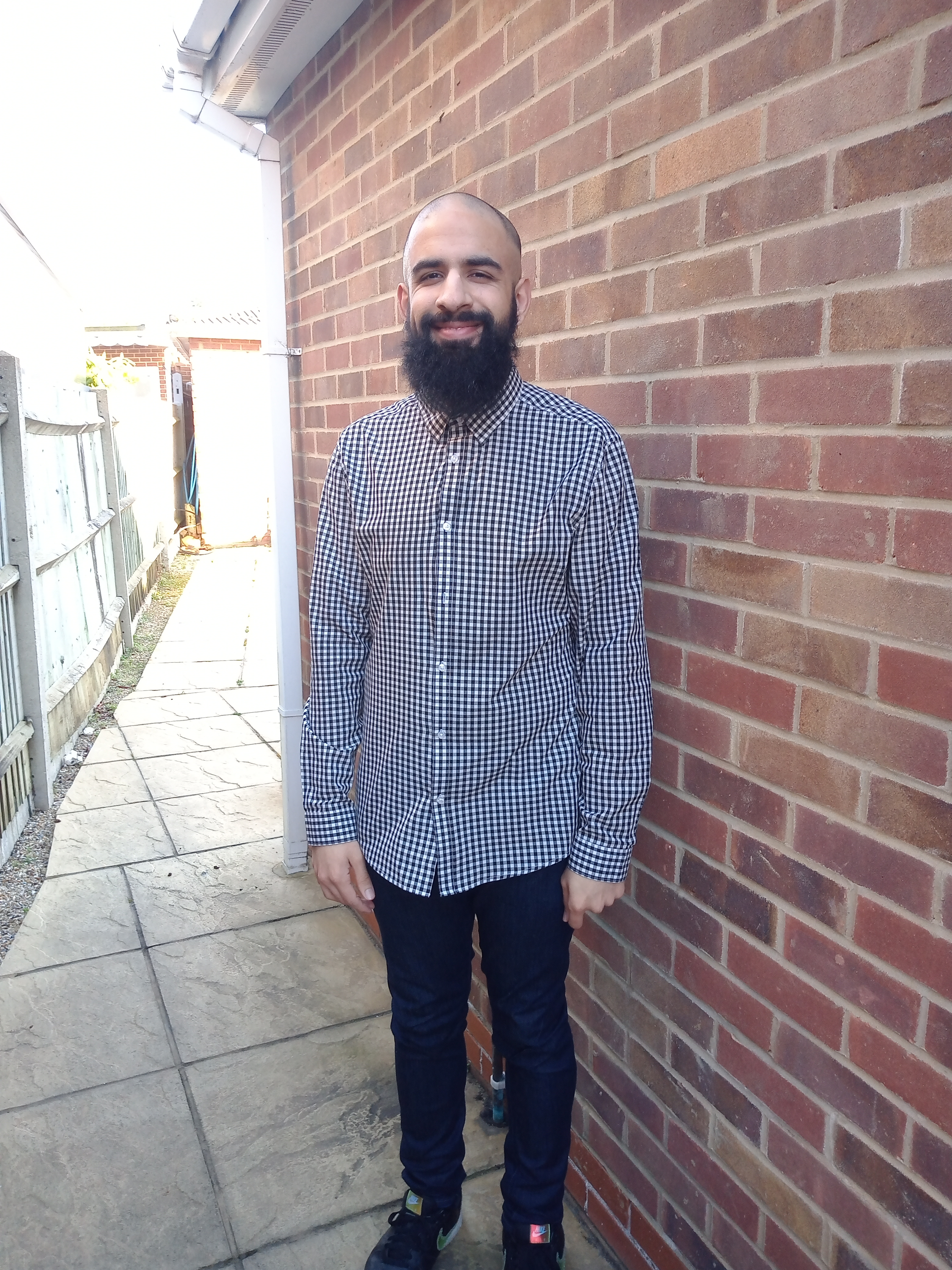 Profile picture of Humza