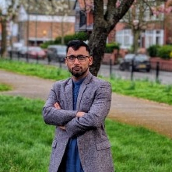 Profile picture of Ali Raza