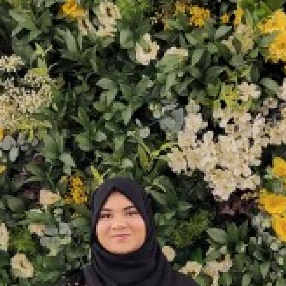 Profile picture of M