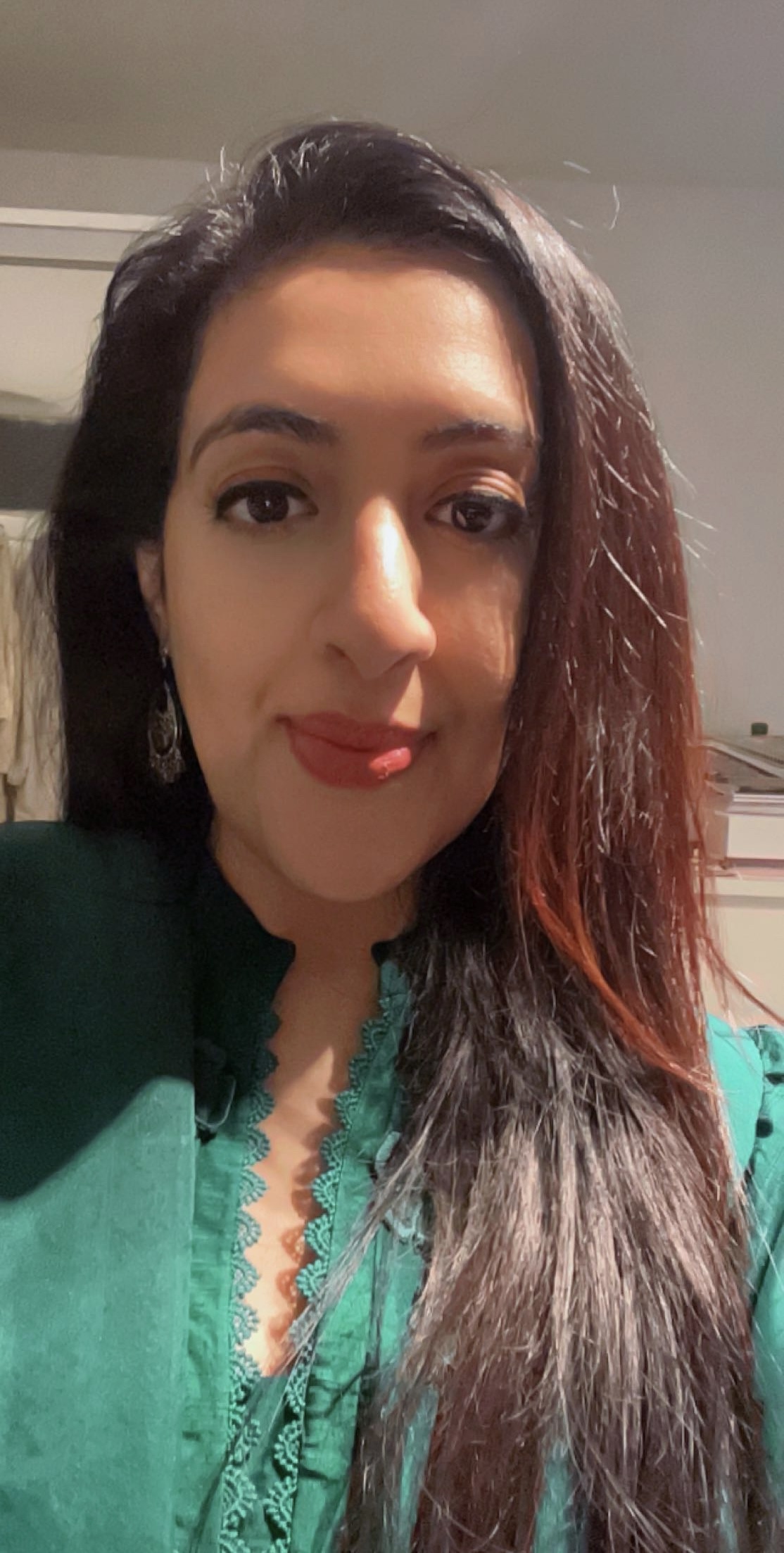 Profile picture of N